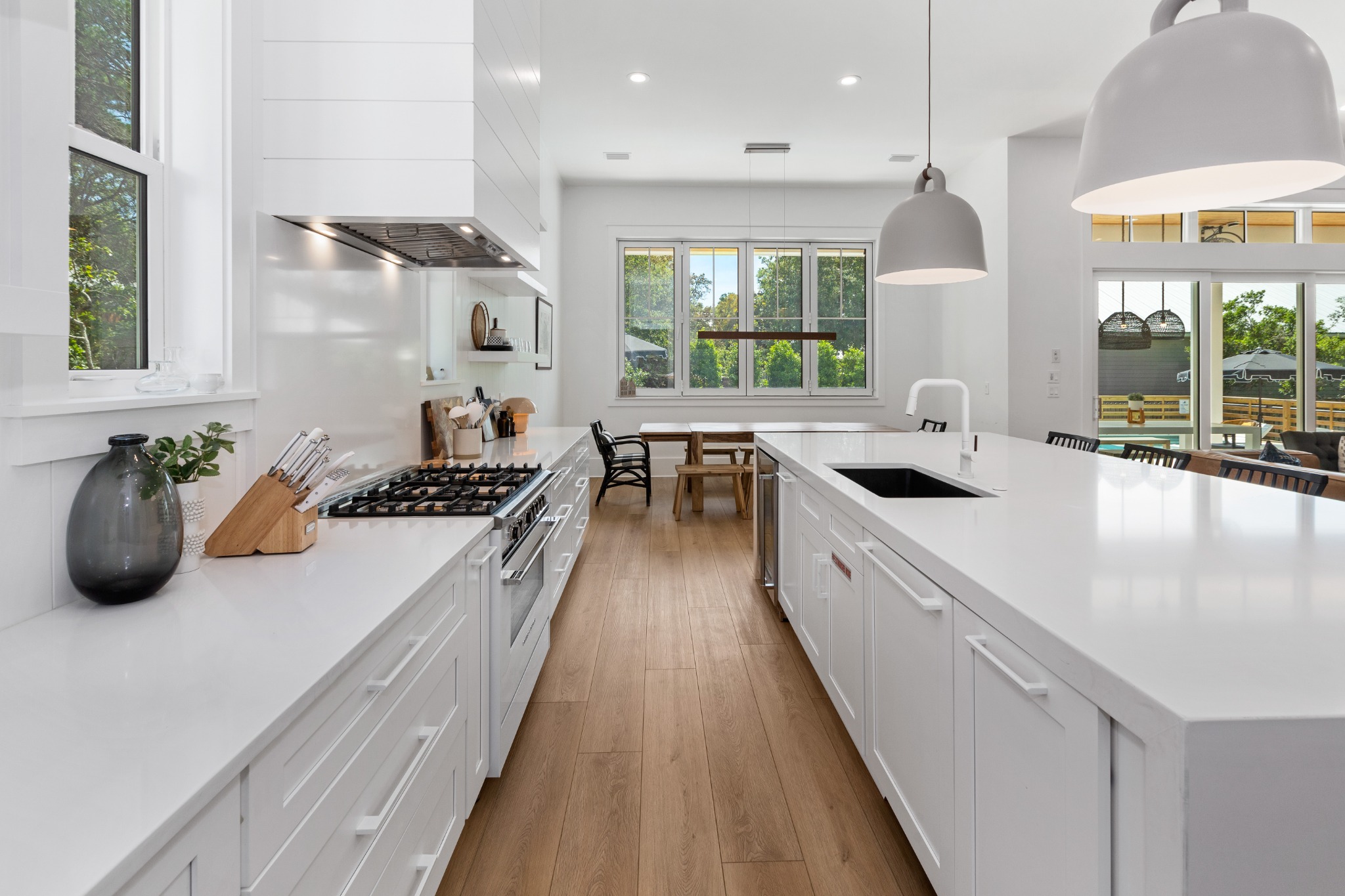 Kitchen counter and cabinetry